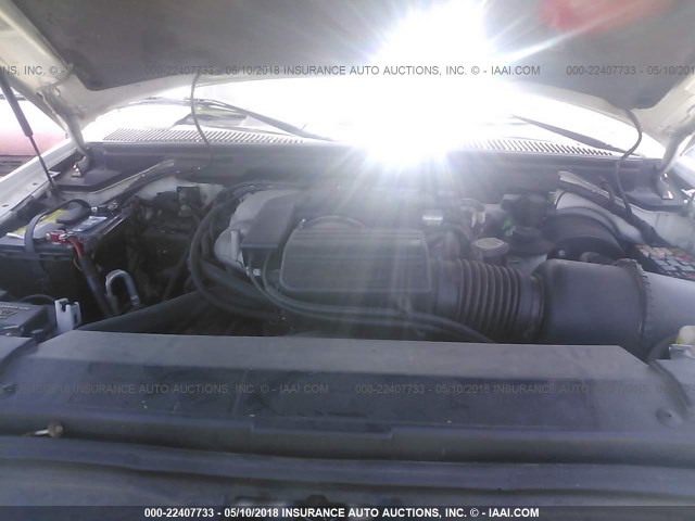 5LMEU27R51LJ32268 - 2001 LINCOLN NAVIGATOR WHITE photo 10