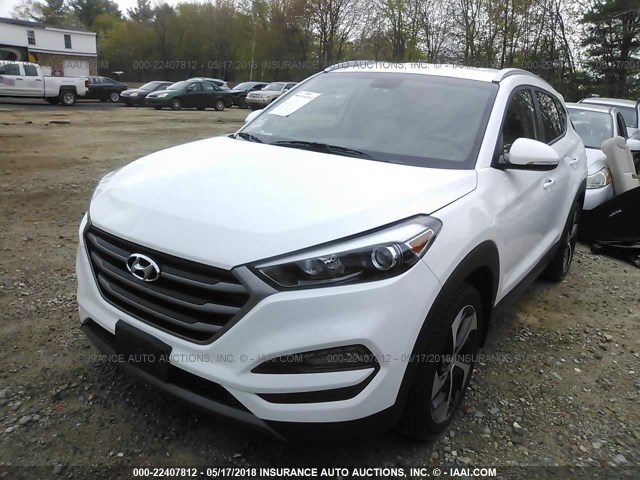 KM8J3CA20GU172556 - 2016 HYUNDAI TUCSON LIMITED/SPORT AND ECO/SE WHITE photo 2