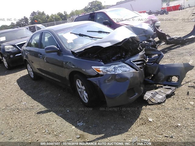 4T4BF3EK3AR042970 - 2010 TOYOTA CAMRY SE/LE/XLE GRAY photo 1