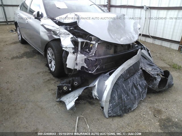 4T1BF1FK3HU277750 - 2017 TOYOTA CAMRY LE/XLE/SE/XSE SILVER photo 6