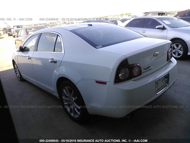 1G1ZE5E74BF329661 - 2011 CHEVROLET MALIBU LTZ 白色 照片 3
