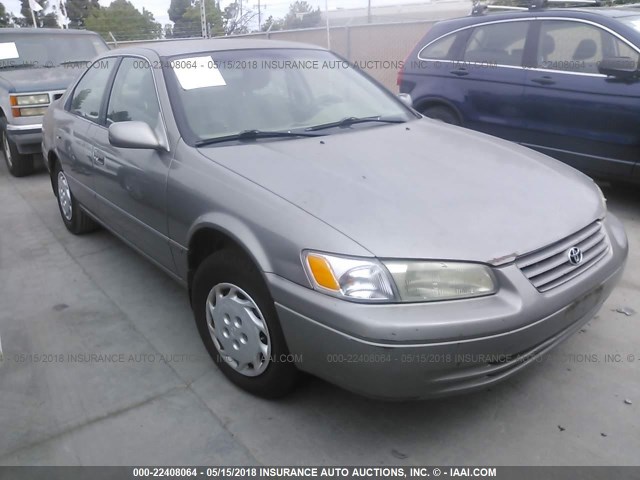 4T1BG22K1VU102241 - 1997 TOYOTA CAMRY CE/LE/XLE 灰色 照片 1