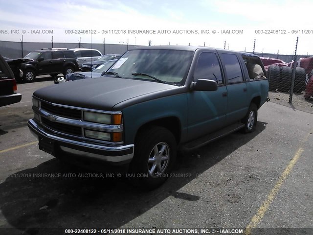 3GKFK16R0TG512653 - 1996 GMC SUBURBAN K1500 GREEN photo 2