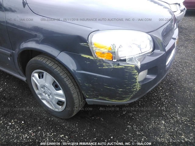 1GNDV23W68D200634 - 2008 CHEVROLET UPLANDER LS GRAY photo 6