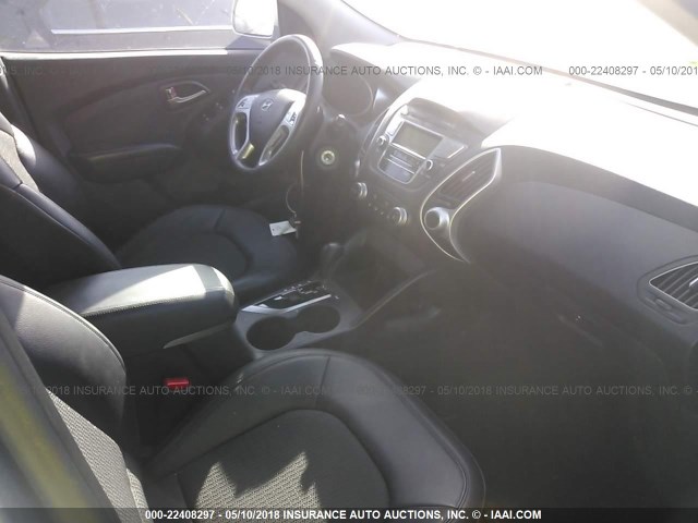 KM8JU3ACXAU012293 - 2010 HYUNDAI TUCSON GLS/LIMITED ვერცხლისფერი ფოტო 5