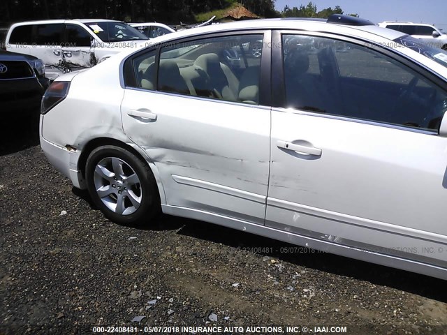 1N4AL21E18N402406 - 2008 NISSAN ALTIMA 2.5/2.5S WHITE photo 6