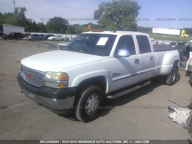 1GTJC33121F201978 - 2001 GMC NEW SIERRA C3500 WHITE photo 2