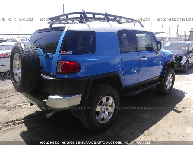 JTEBU11F670075300 - 2007 TOYOTA FJ CRUISER BLUE photo 4