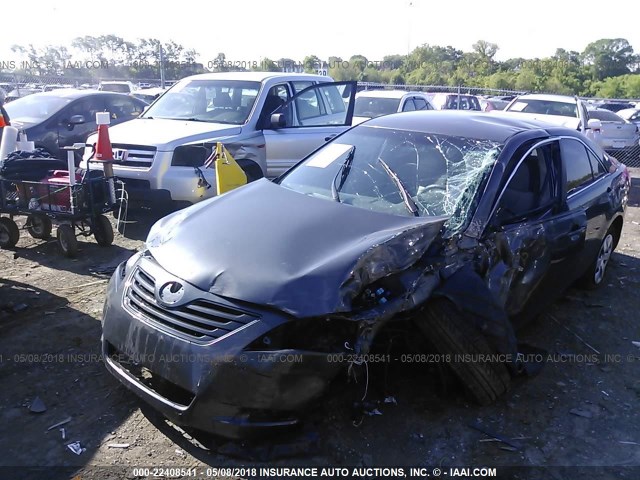 4T1BE46K17U688874 - 2007 TOYOTA CAMRY NEW GENERAT CE/LE/XLE/SE GRAY photo 2