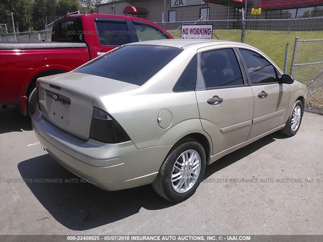 1FAFP34N07W266273 - 2007 FORD FOCUS ZX4/S/SE/SES GOLD photo 4