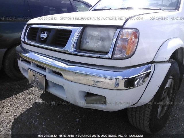 1N6ED27T4YC316322 - 2000 NISSAN FRONTIER CREW CAB XE/CREW CAB SE WHITE photo 6