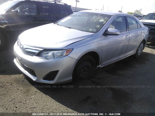 4T4BF1FK8CR269464 - 2012 TOYOTA CAMRY SE/LE/XLE 银色 照片 2