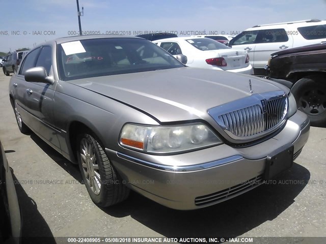1LNHM81WX3Y648214 - 2003 LINCOLN TOWN CAR EXECUTIVE TAN photo 1