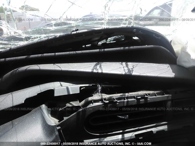 JTDKDTB33C1020506 - 2012 TOYOTA PRIUS C WHITE photo 7