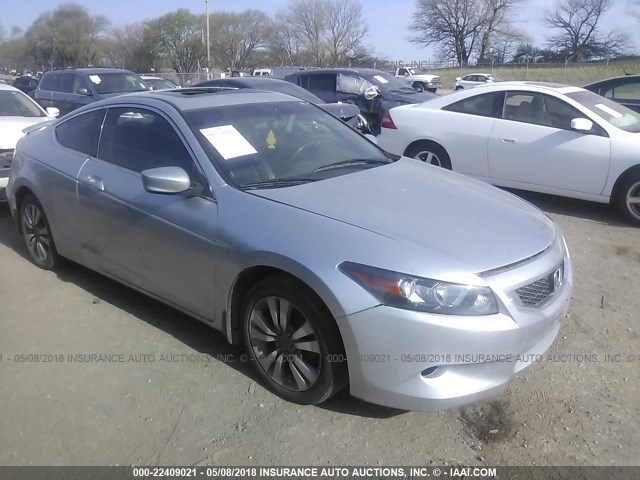 1HGCS12828A024940 - 2008 HONDA ACCORD EXL SILVER photo 1