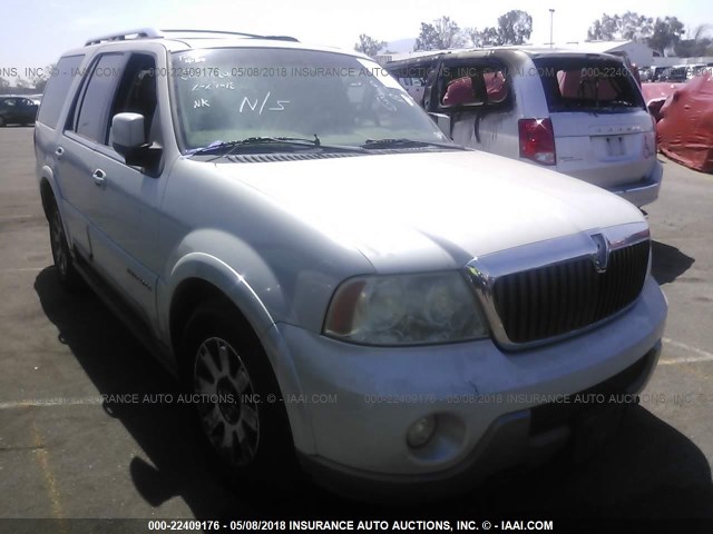 5LMFU27R94LJ43993 - 2004 LINCOLN NAVIGATOR WHITE photo 1