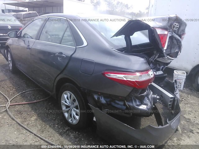4T4BF1FK3GR578751 - 2016 TOYOTA CAMRY LE/XLE/SE/XSE GRAY photo 3