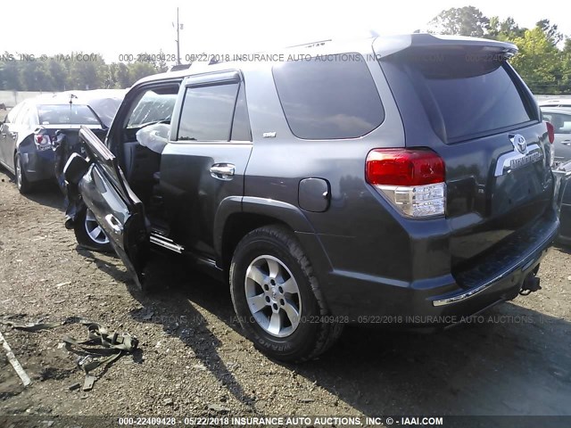 JTEZU5JR7A5008943 - 2010 TOYOTA 4RUNNER SR5/SPORT GRAY photo 3