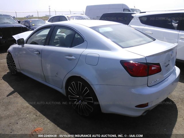 JTHBK262162018526 - 2006 LEXUS IS 250 WHITE photo 3