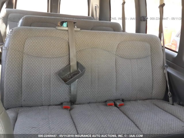 1GAHG35U761209159 - 2006 CHEVROLET EXPRESS G3500  WHITE photo 8