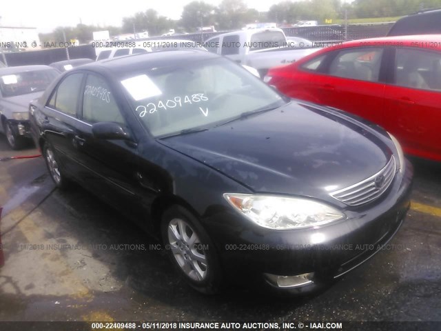 4T1BE30K15U604147 - 2005 TOYOTA CAMRY LE/XLE/SE შავი ფოტო 1