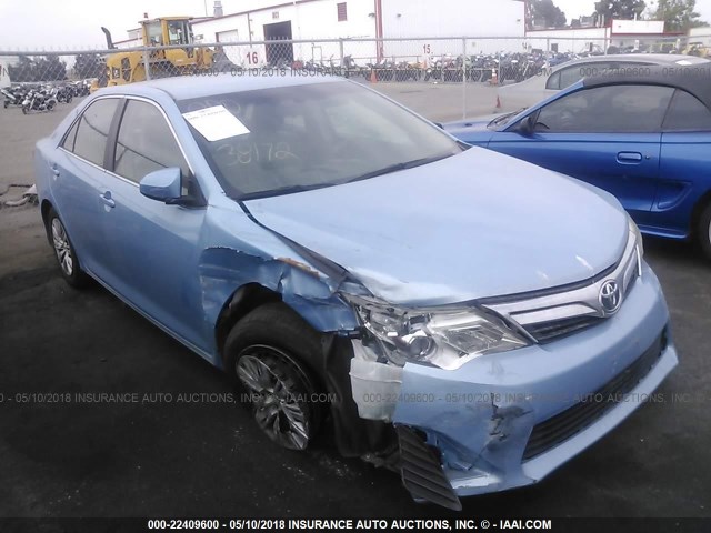 4T4BF1FK0DR307190 - 2013 TOYOTA CAMRY L/SE/LE/XLE 浅蓝色 照片 1