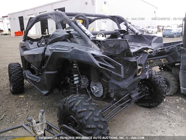 3JBVXAW29HK002739 - 2017 CAN-AM MAVERICK X3 X RS TURBO R BLACK photo 3