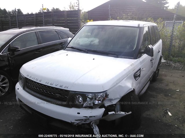 SALSK2D45BA295503 - 2011 LAND ROVER RANGE ROVER SPORT LUX WHITE photo 2