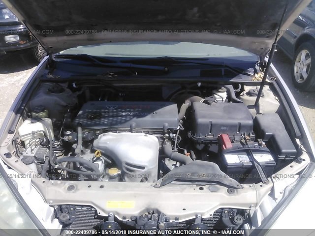 4T1BE32K43U194793 - 2003 TOYOTA CAMRY LE/XLE/SE თაფლისფერი ფოტო 10