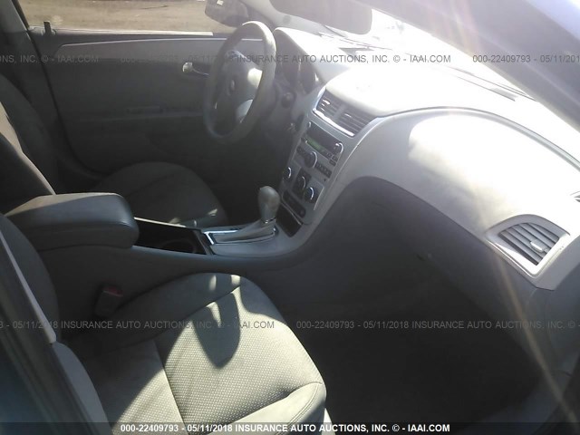 1G1ZB5EB1AF206718 - 2010 CHEVROLET MALIBU LS 蓝色 照片 5
