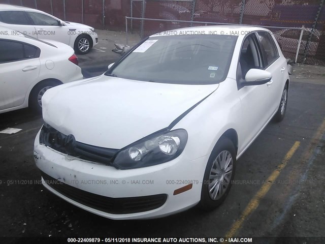 WVWDA7AJ3CW126126 - 2012 VOLKSWAGEN GOLF WHITE photo 2