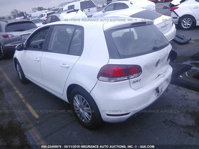 WVWDA7AJ3CW126126 - 2012 VOLKSWAGEN GOLF 白色 照片 3