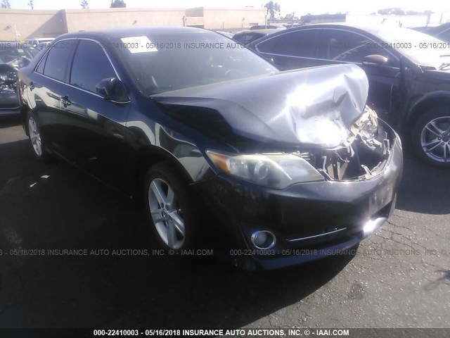 4T1BF1FK9CU102119 - 2012 TOYOTA CAMRY SE/LE/XLE შავი ფოტო 1