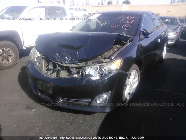 4T1BF1FK9CU102119 - 2012 TOYOTA CAMRY SE/LE/XLE შავი ფოტო 2