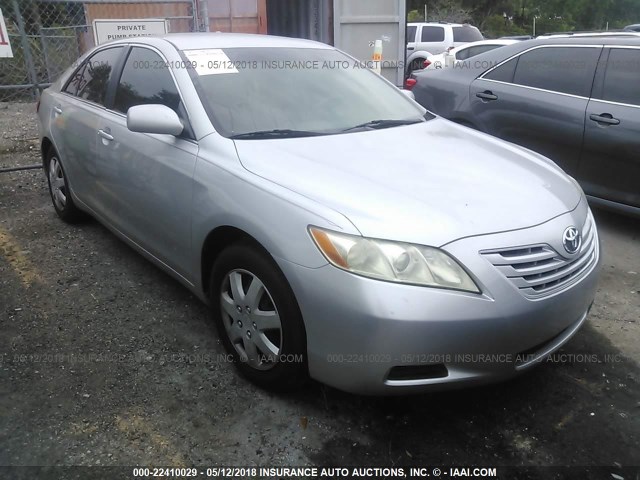 4T1BE46K87U077997 - 2007 TOYOTA CAMRY NEW GENERAT CE/LE/XLE/SE SILVER photo 1