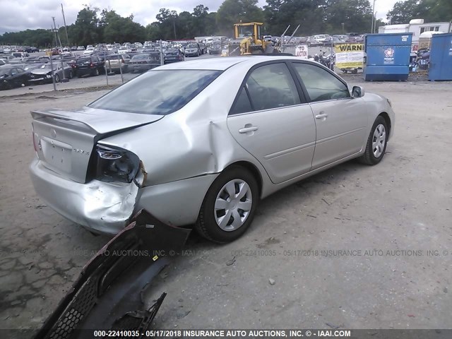 4T1BE32K65U085884 - 2005 TOYOTA CAMRY LE/XLE/SE SILVER photo 4