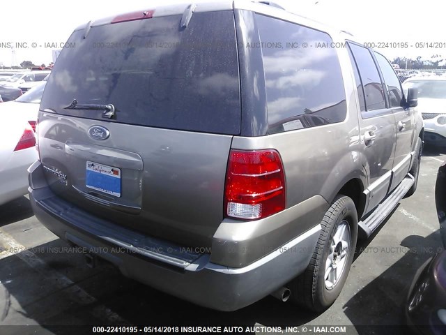 1FMRU15W13LC45838 - 2003 FORD EXPEDITION XLT BROWN photo 4