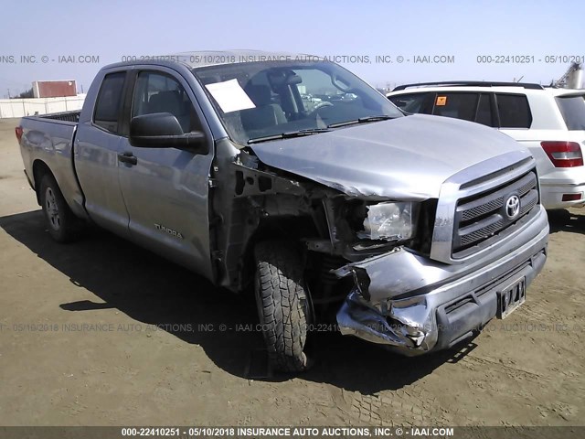 5TFUY5F13BX205328 - 2011 TOYOTA TUNDRA DOUBLE CAB SR5 SILVER photo 1