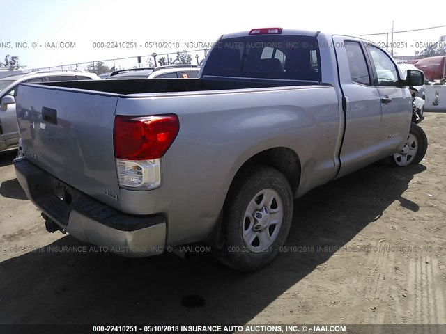 5TFUY5F13BX205328 - 2011 TOYOTA TUNDRA DOUBLE CAB SR5 SILVER photo 4