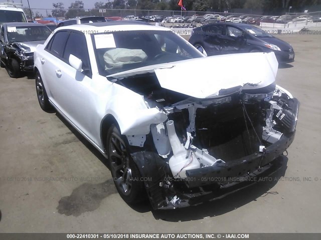 2C3CCABG9GH269404 - 2016 CHRYSLER 300 S WHITE photo 1