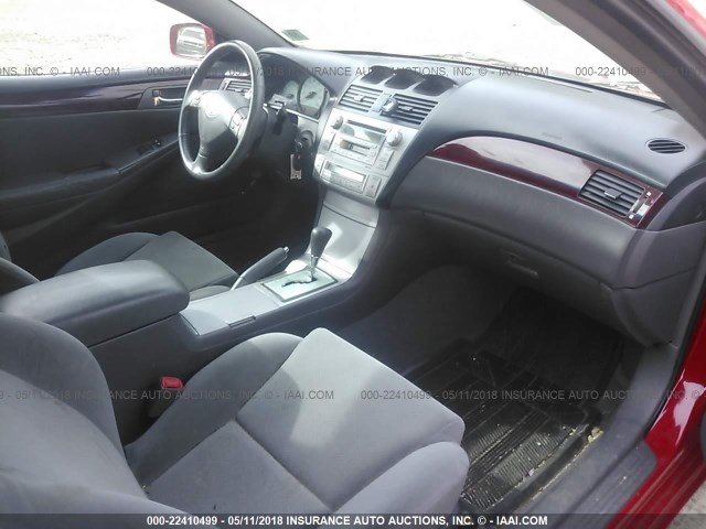 4T1CE30P24U837047 - 2004 TOYOTA CAMRY SOLARA SE/SLE წითელი ფოტო 5