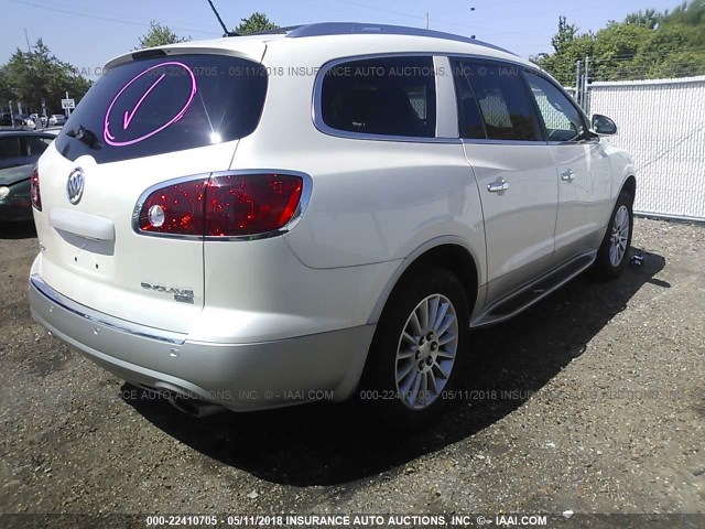 5GAKRBED7BJ383097 - 2011 BUICK ENCLAVE CXL WHITE photo 4