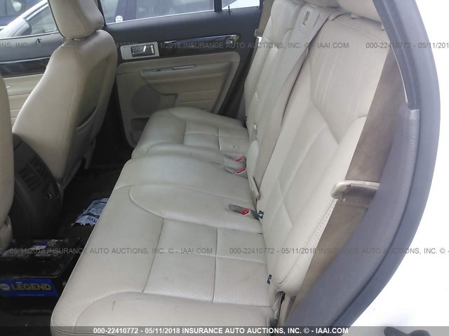 2LMDU88CX88J04458 - 2008 LINCOLN MKX WHITE photo 7