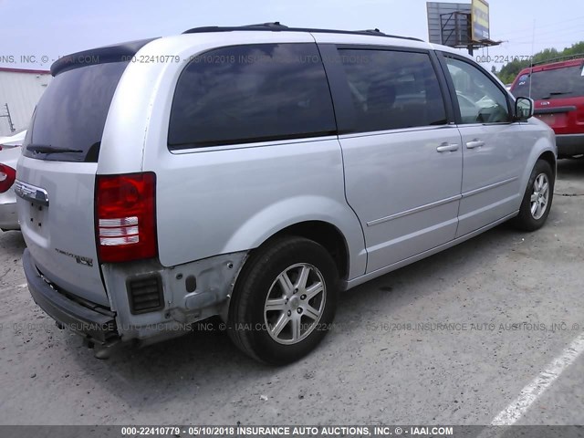 2A8HR54179R626407 - 2009 CHRYSLER TOWN & COUNTRY TOURING SILVER photo 4