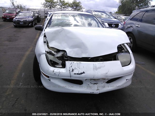 1G2JB52T6W7503815 - 1998 PONTIAC SUNFIRE SE WHITE photo 6