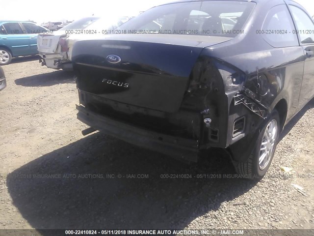 1FAHP33N78W143128 - 2008 FORD FOCUS SE/SEL/SES BLACK photo 6