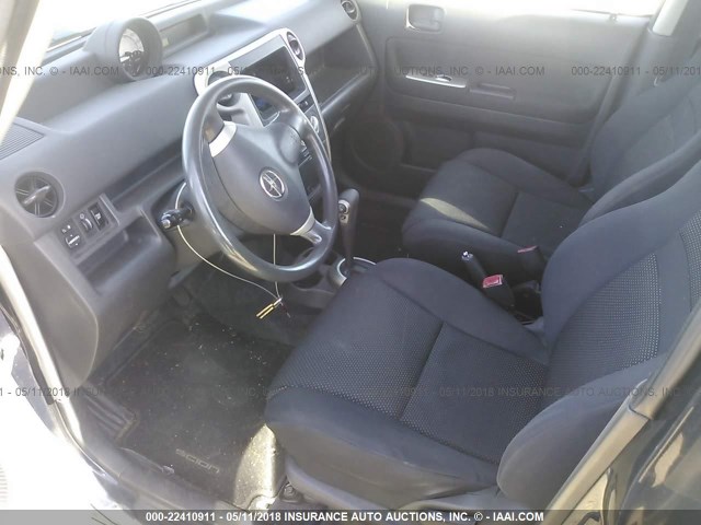 JTLKT324040135099 - 2004 TOYOTA SCION XB BLUE photo 5