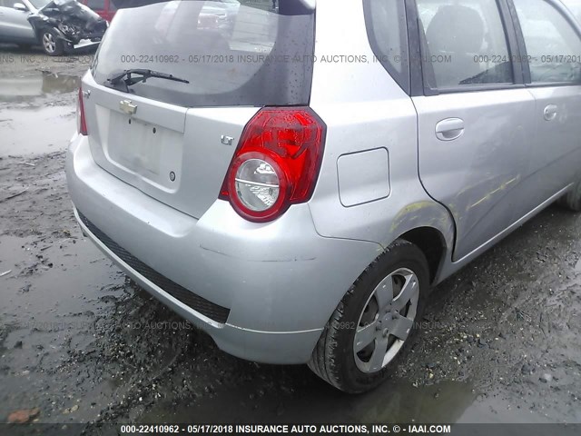 KL1TD66E59B330474 - 2009 CHEVROLET AVEO LS/LT 银色 照片 6