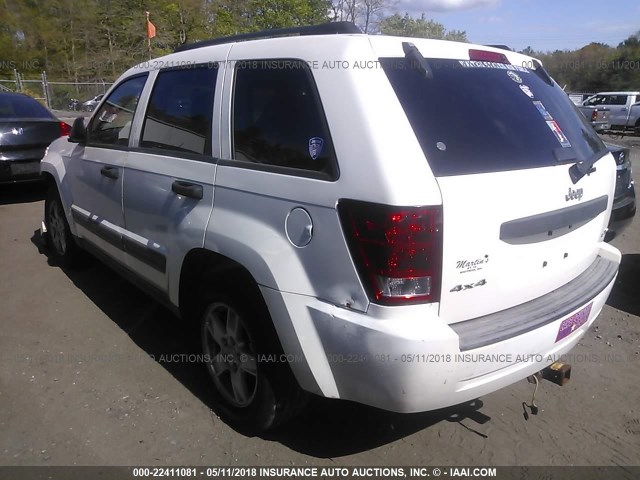 1J4GR48K75C614867 - 2005 JEEP GRAND CHEROKEE LAREDO/COLUMBIA/FREEDOM WHITE photo 3