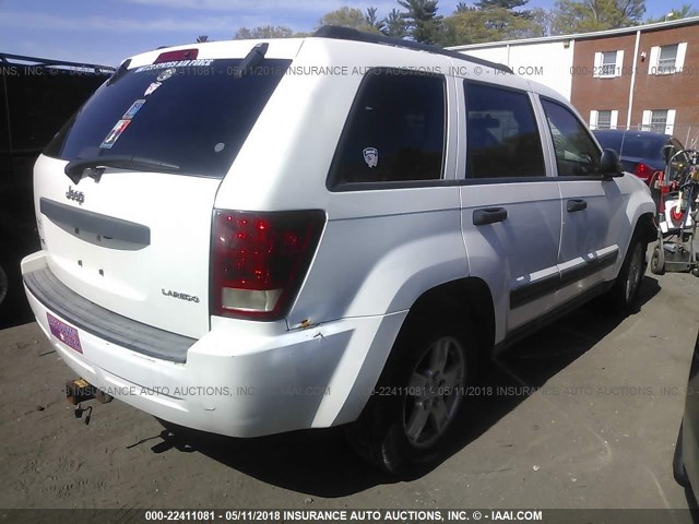 1J4GR48K75C614867 - 2005 JEEP GRAND CHEROKEE LAREDO/COLUMBIA/FREEDOM WHITE photo 4